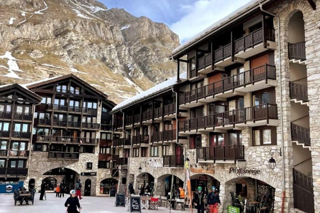 Central 3 Bedroom Chalet With Balcony Val-dʼIsère Екстериор снимка